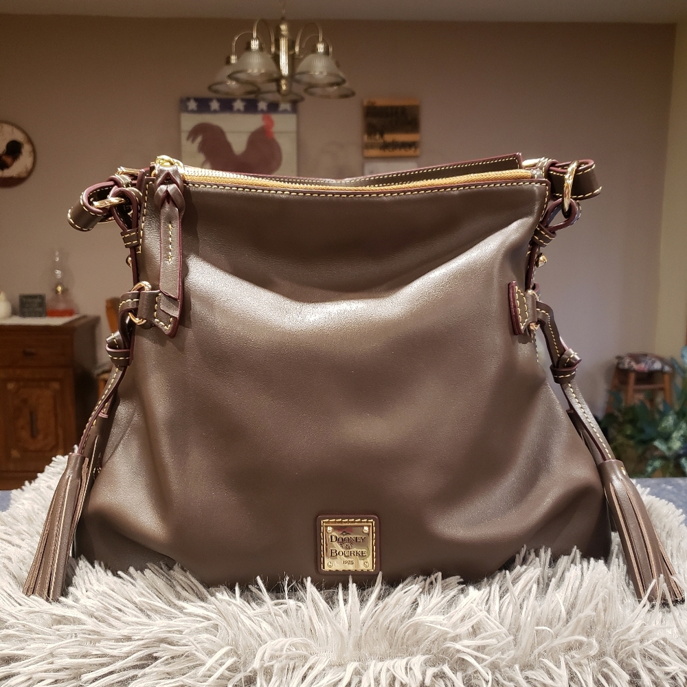 Dooney and Bourke bag, like new condition